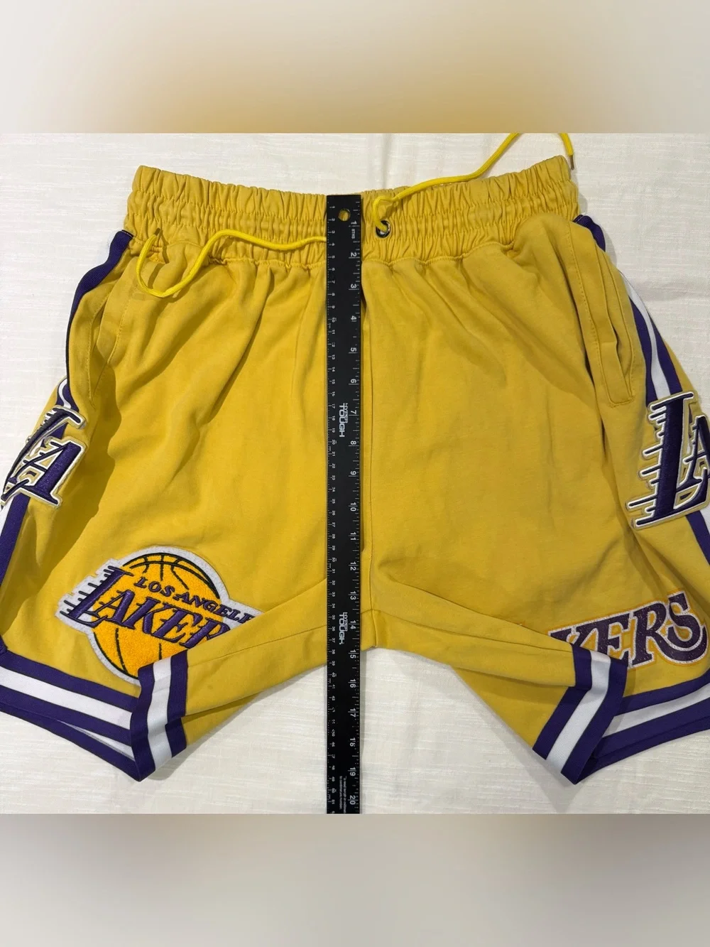 NBA LA Los Angeles Lakers Men’s 2XL Pro Standard Team Player Shorts Gold/Purple